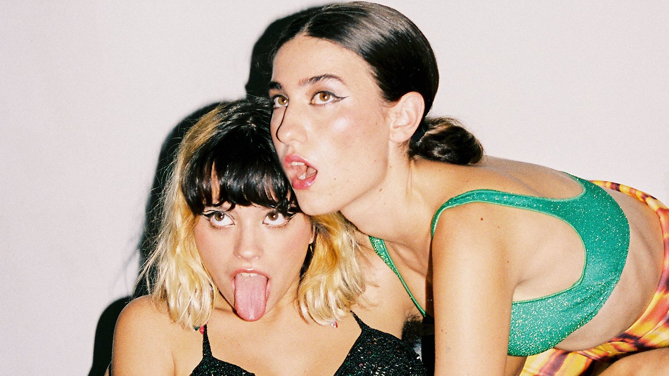 Autodefensa Background