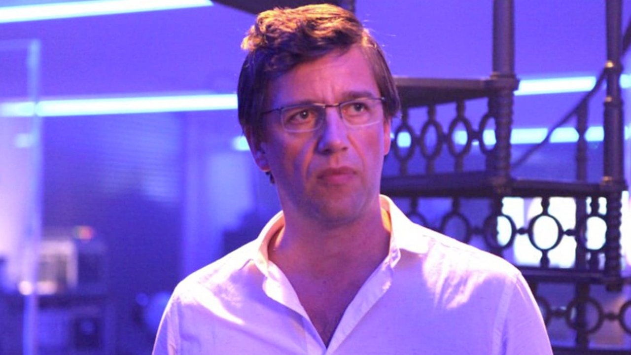 Sum of Histories Background