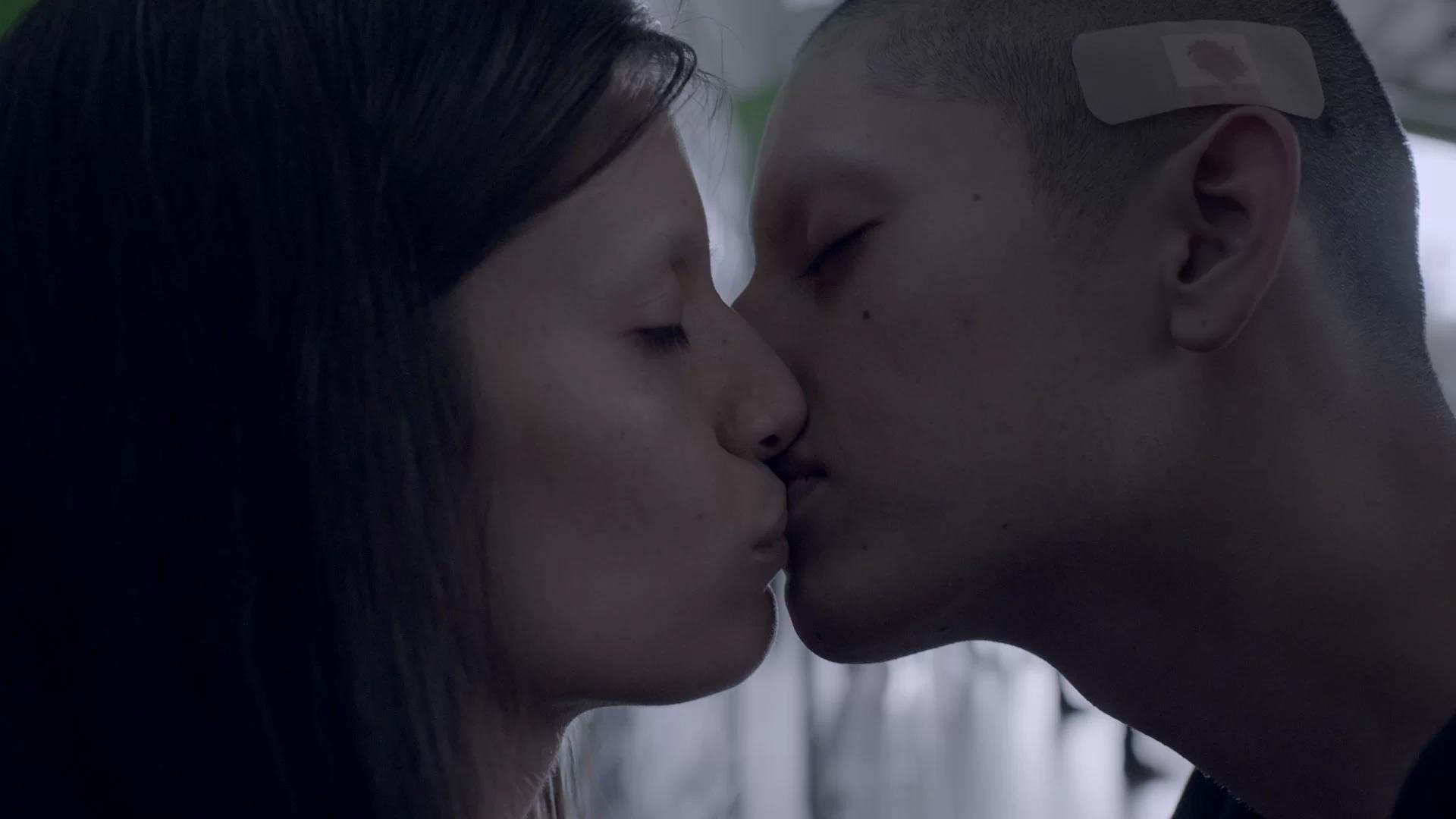 50 (o Dos ballenas se encuentran en la playa) Background