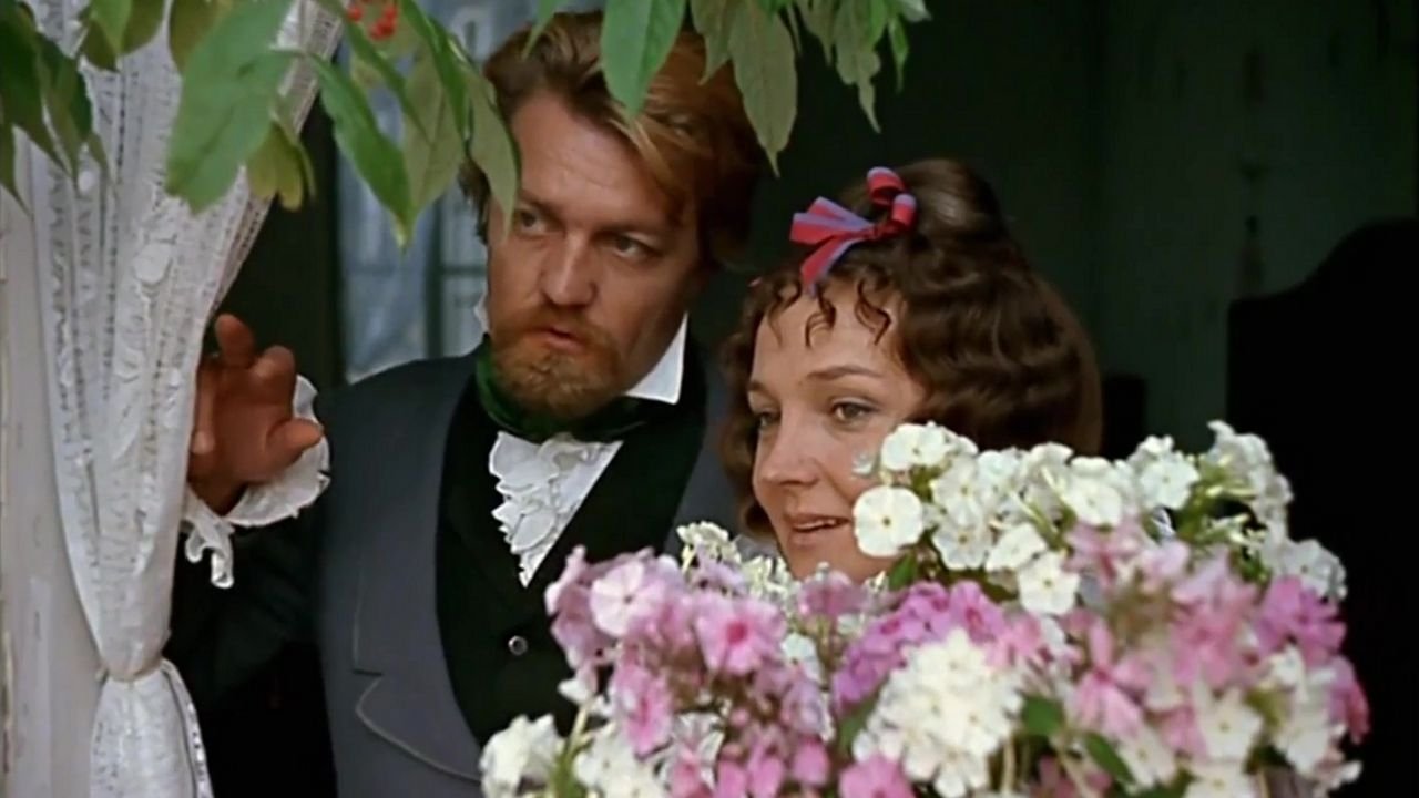 A Nest of Gentry Background