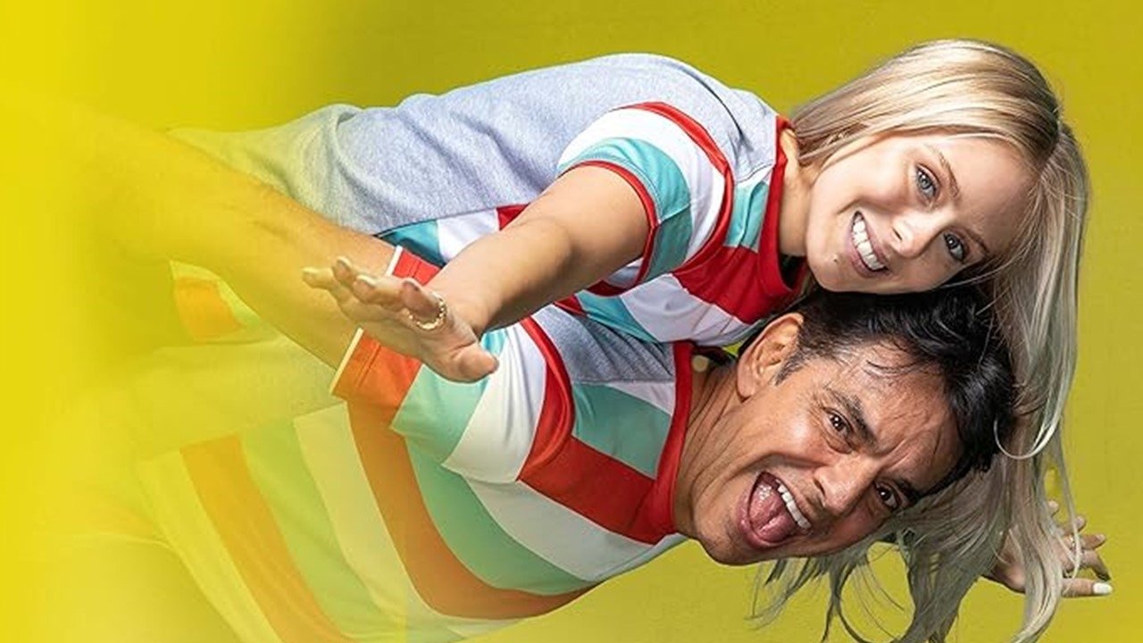 Reunión 10 años – No se aceptan devoluciones Background