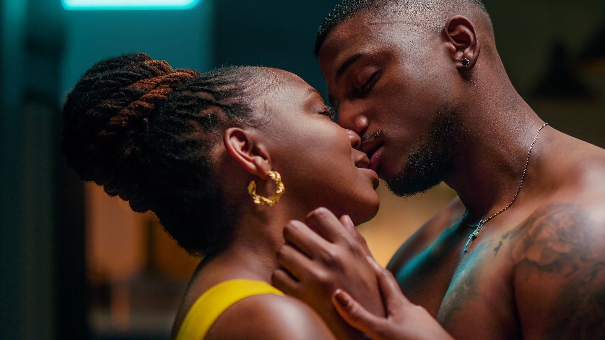 Umjolo: The Gone Girl Background