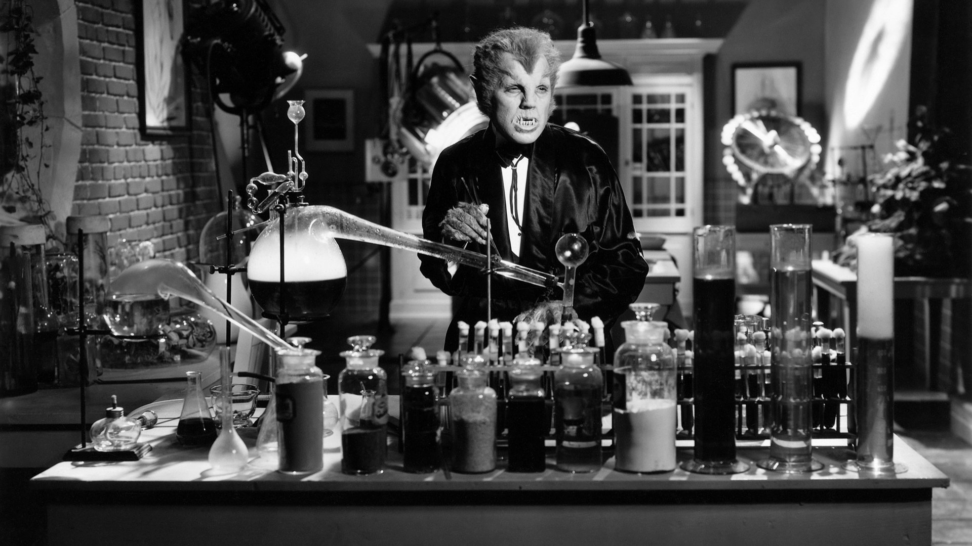 Werewolf of London Background