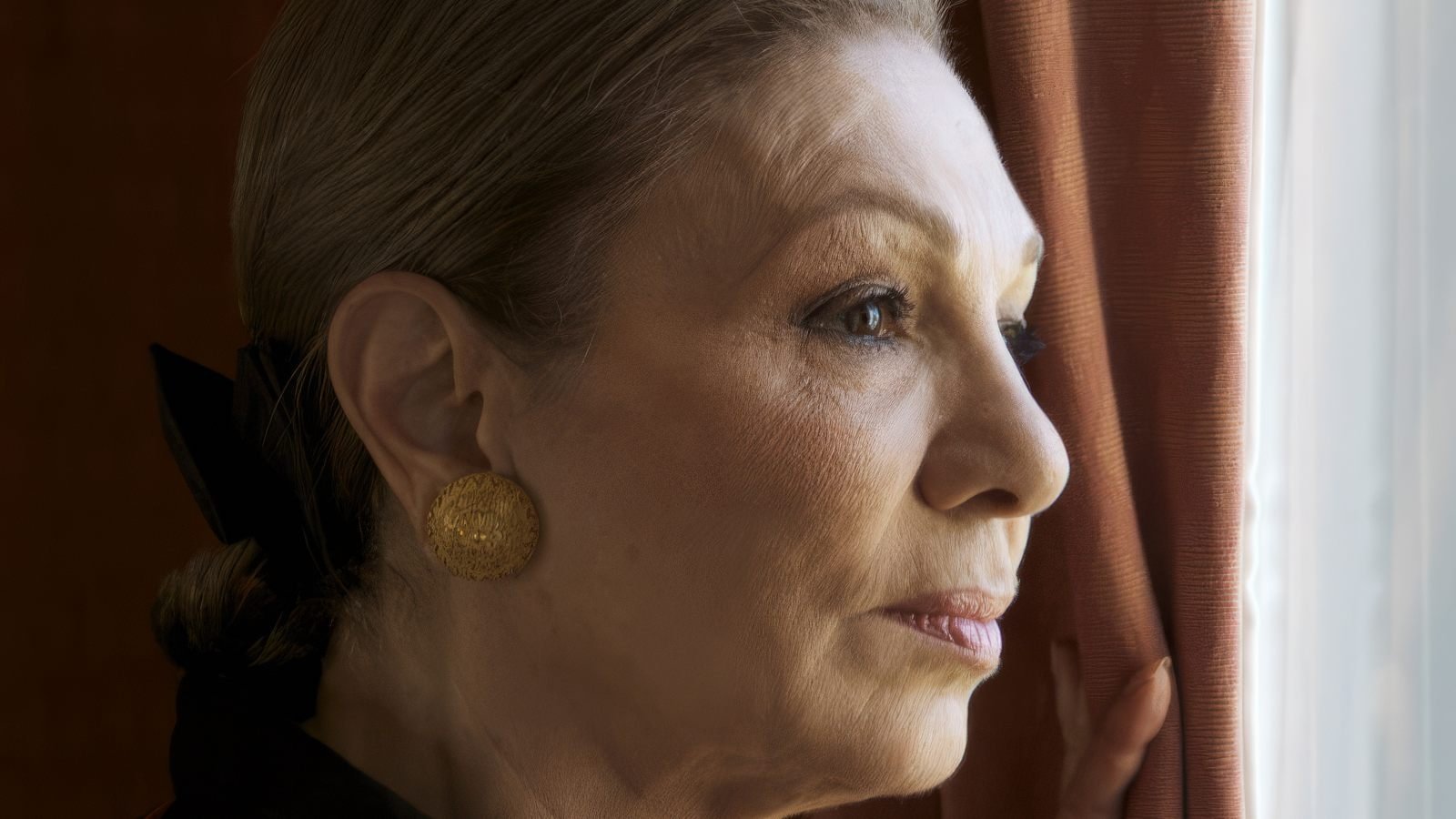 The Queen and I Background