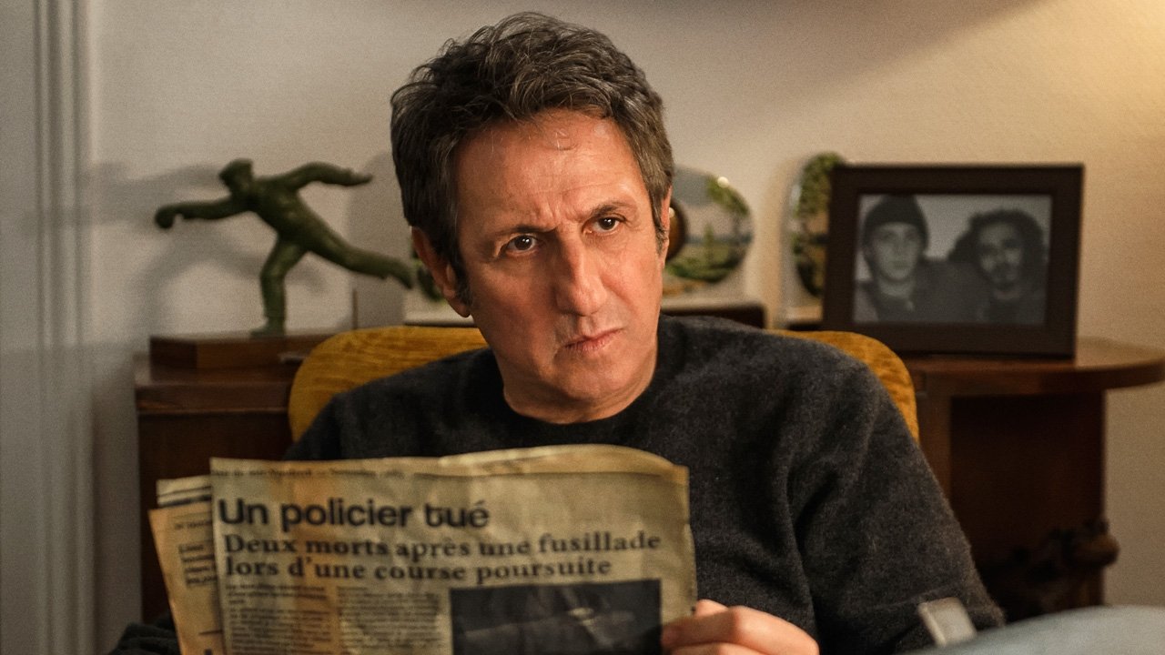 Un mauvais garçon Background