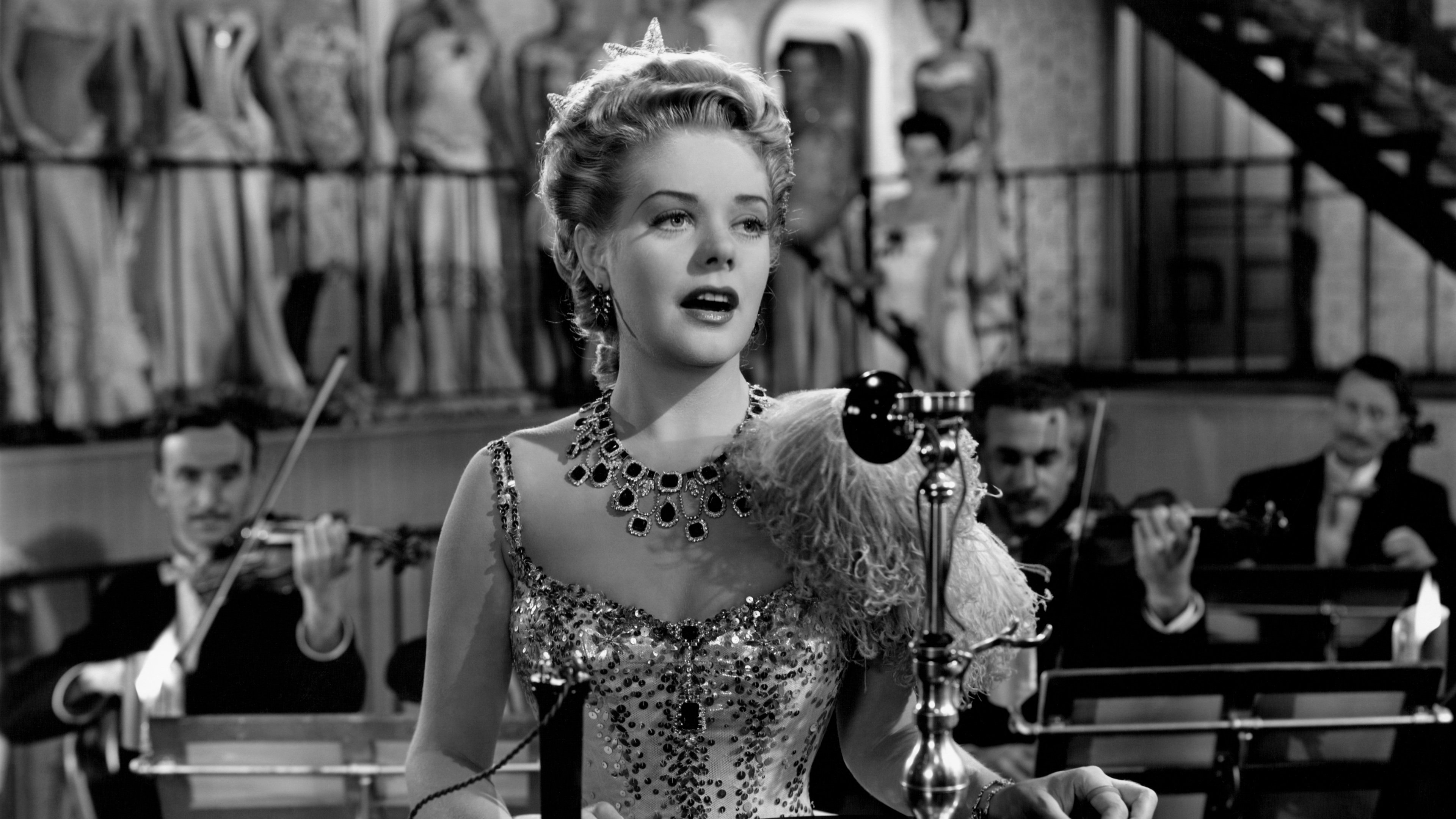 Lillian Russell Background