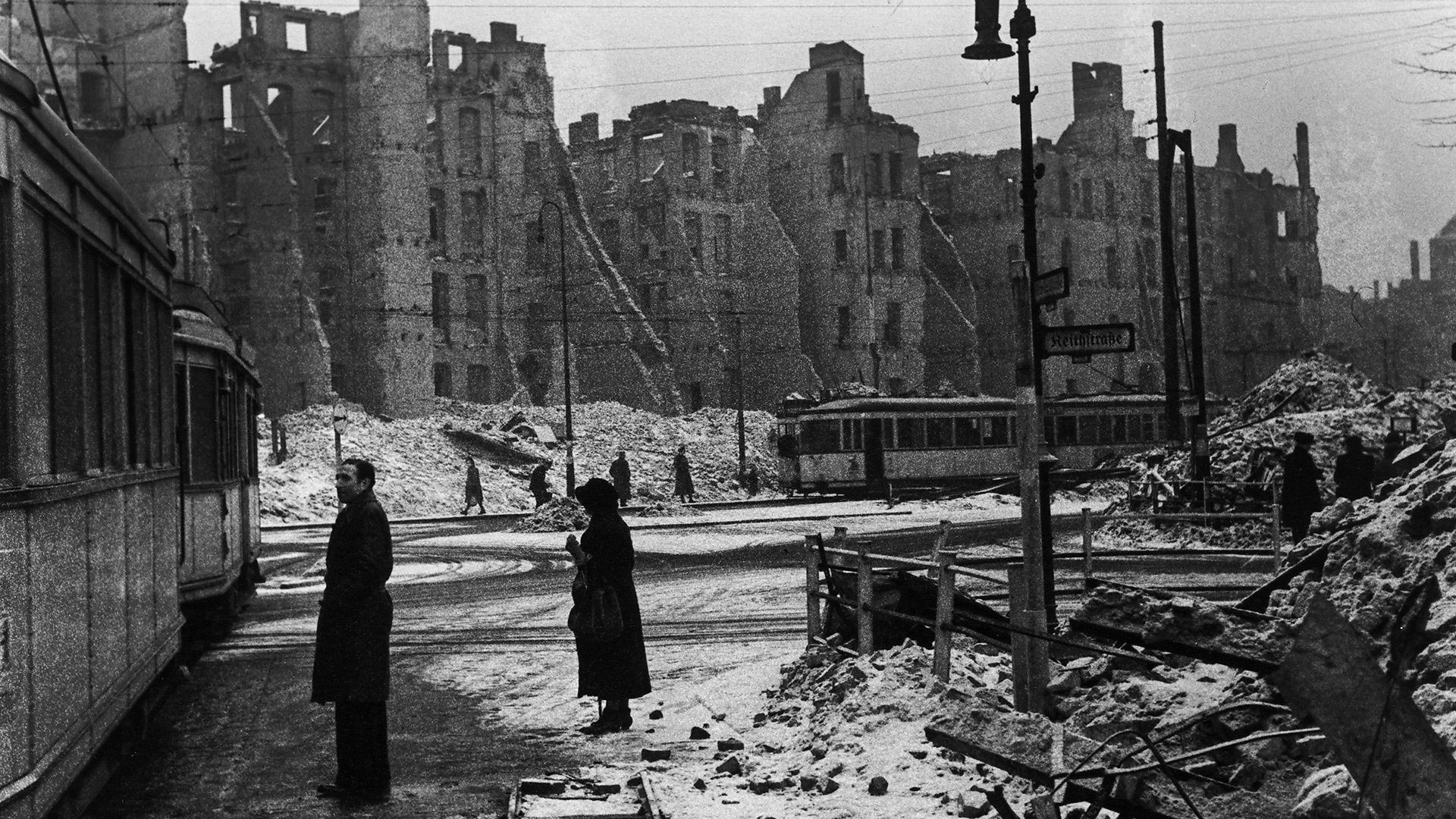 Berlin 1945 Background