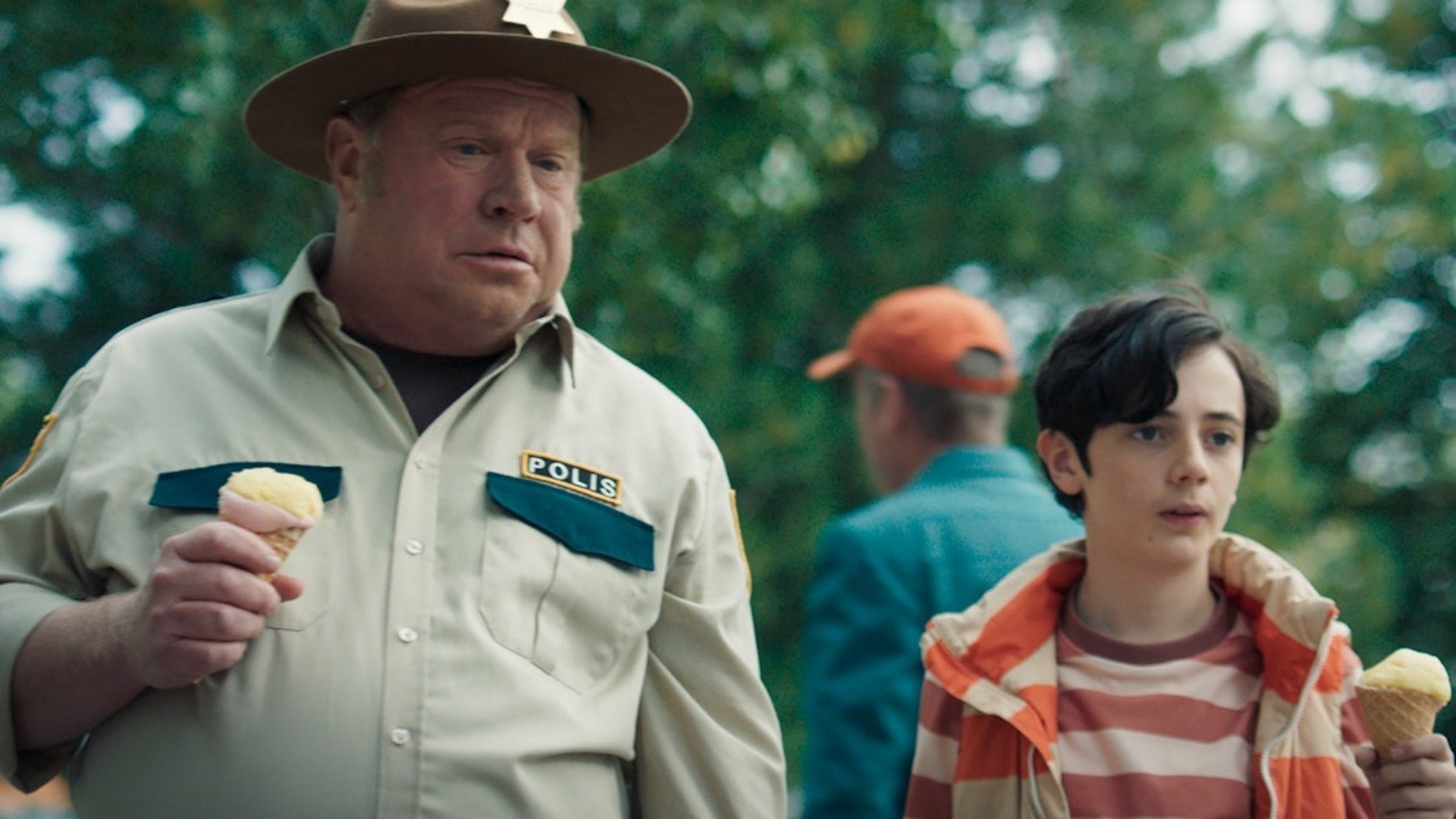 The Pinchers' High Voltage Heist Background