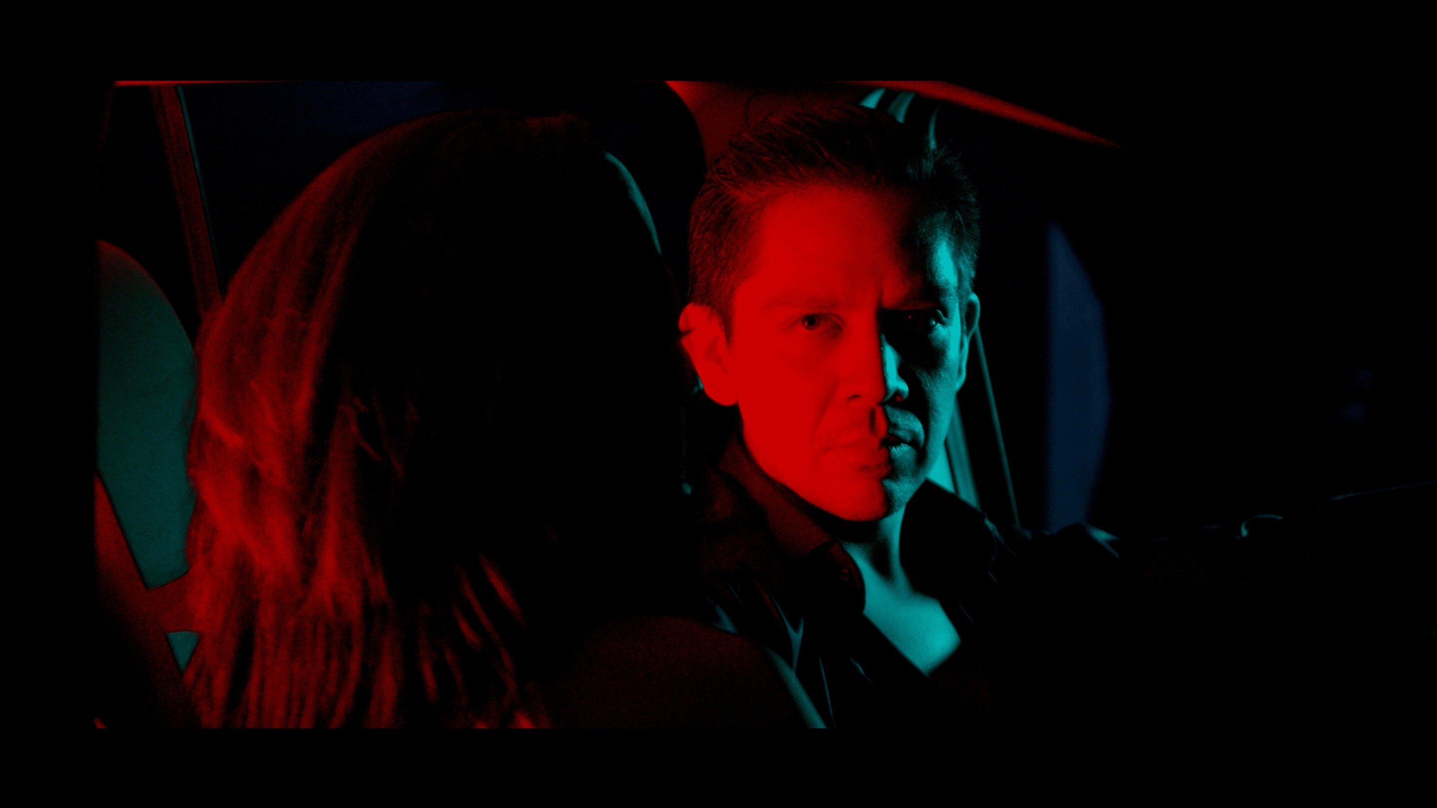 Revólver Background