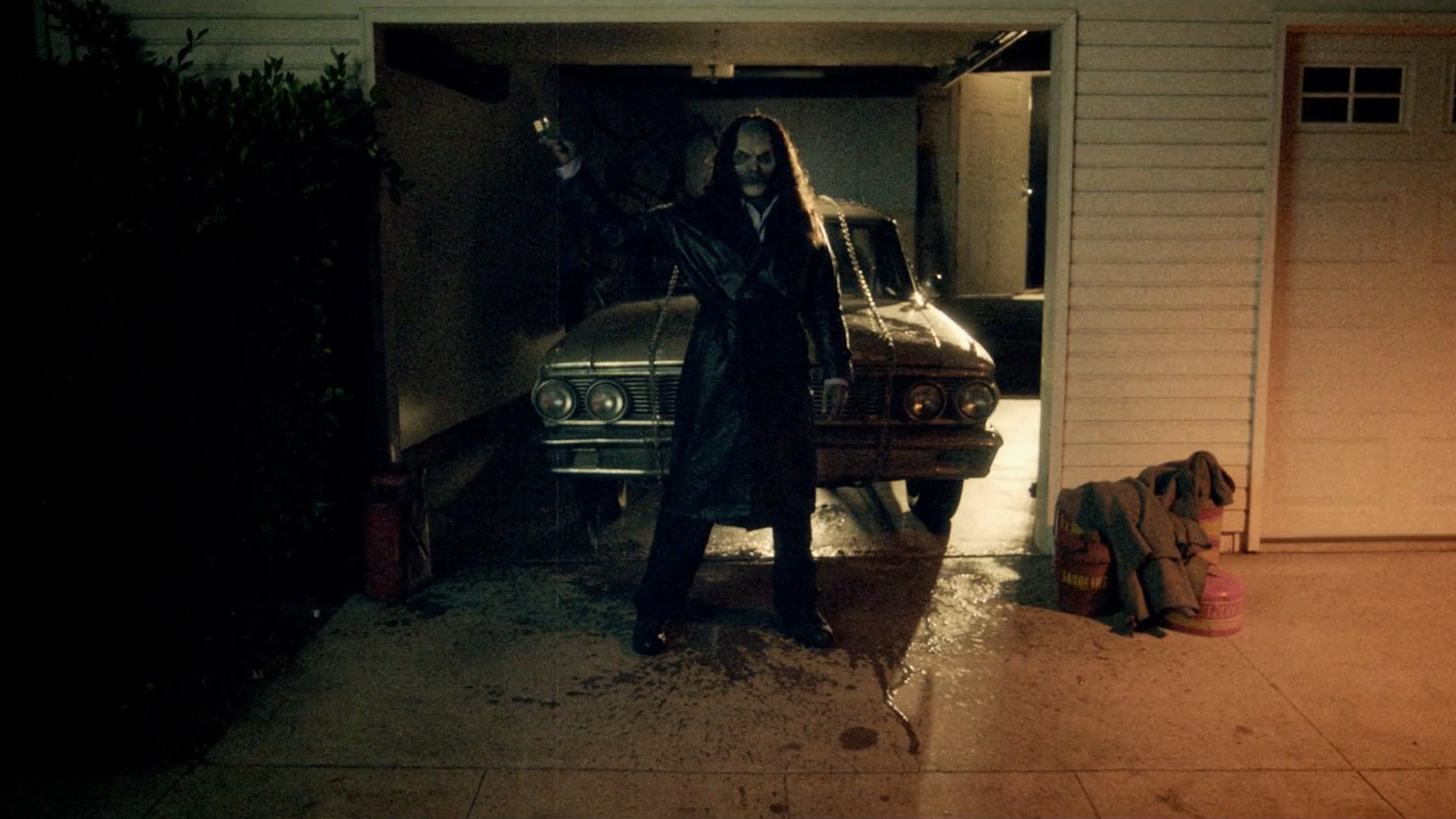 A Haunted House 2 Background