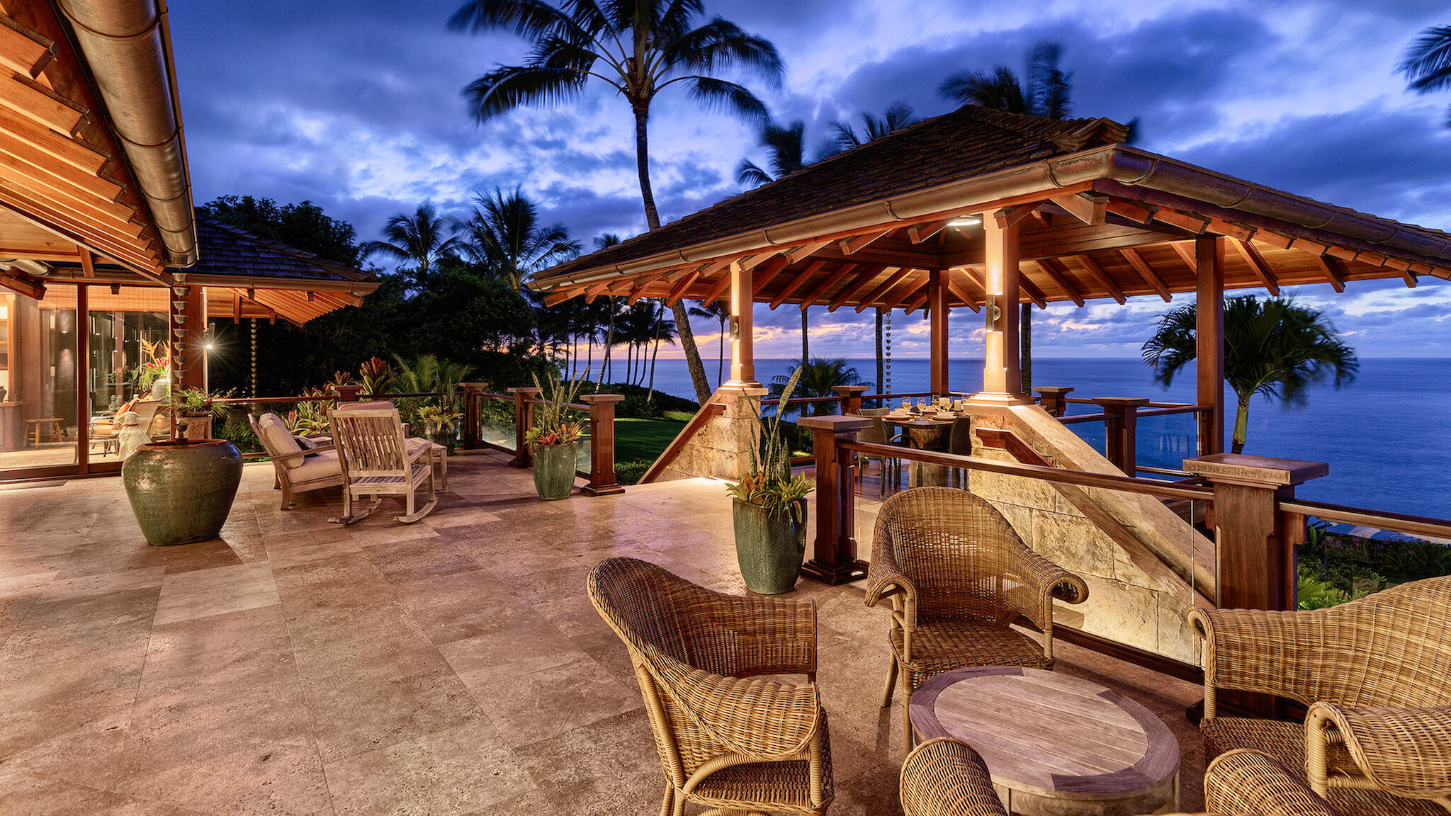 The World's Most Amazing Vacation Rentals Background