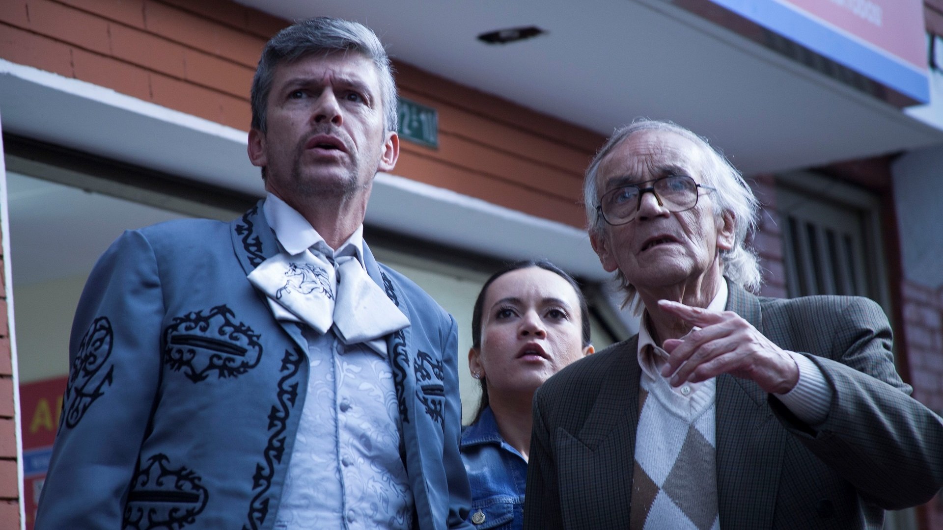 Hasta aquí todo va bien Background