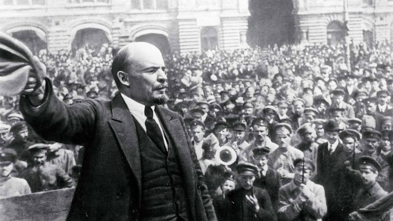 The Fall of the Romanov Dynasty Background