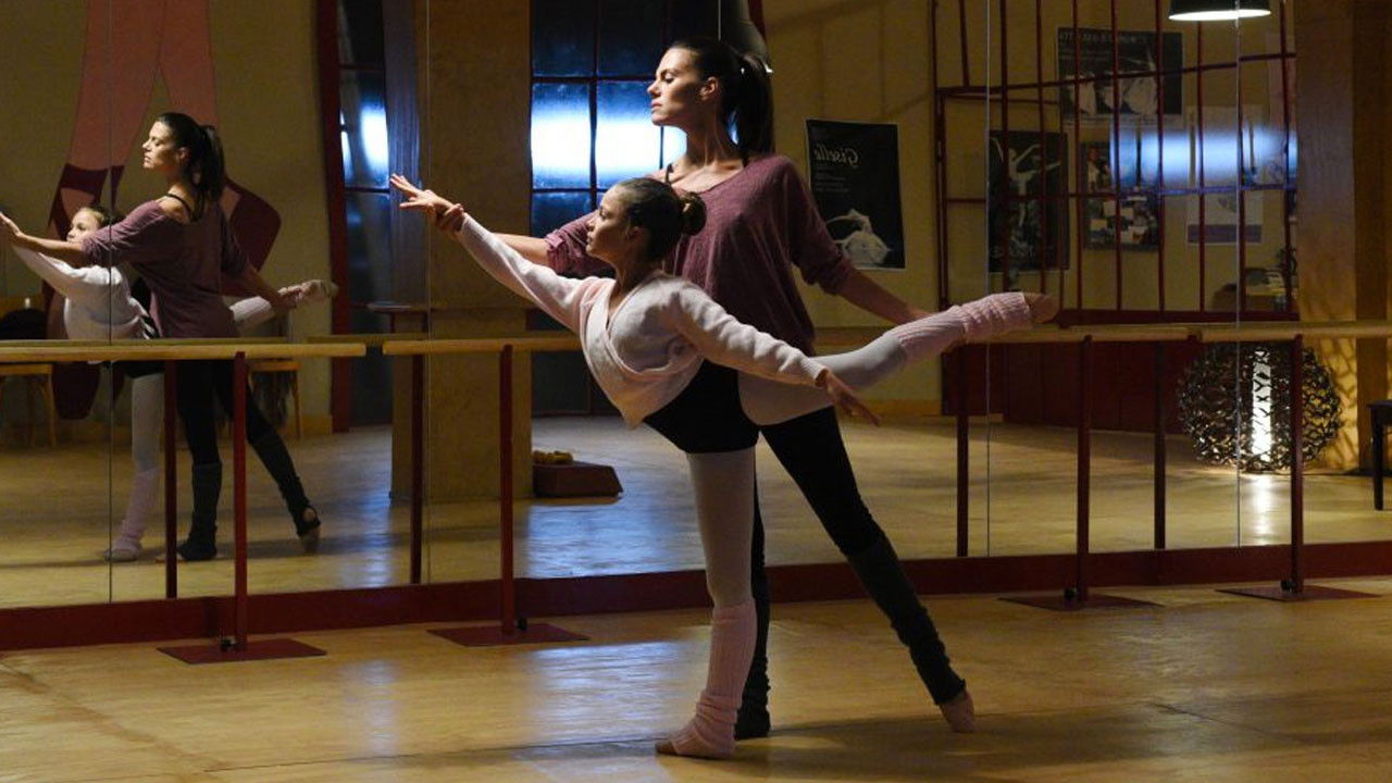 In punta di piedi Background