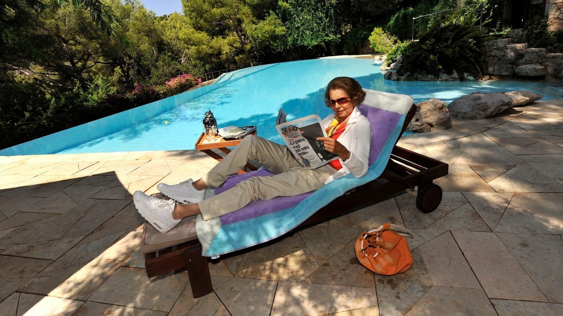 The Billionaire, the Butler, and the Boyfriend Background