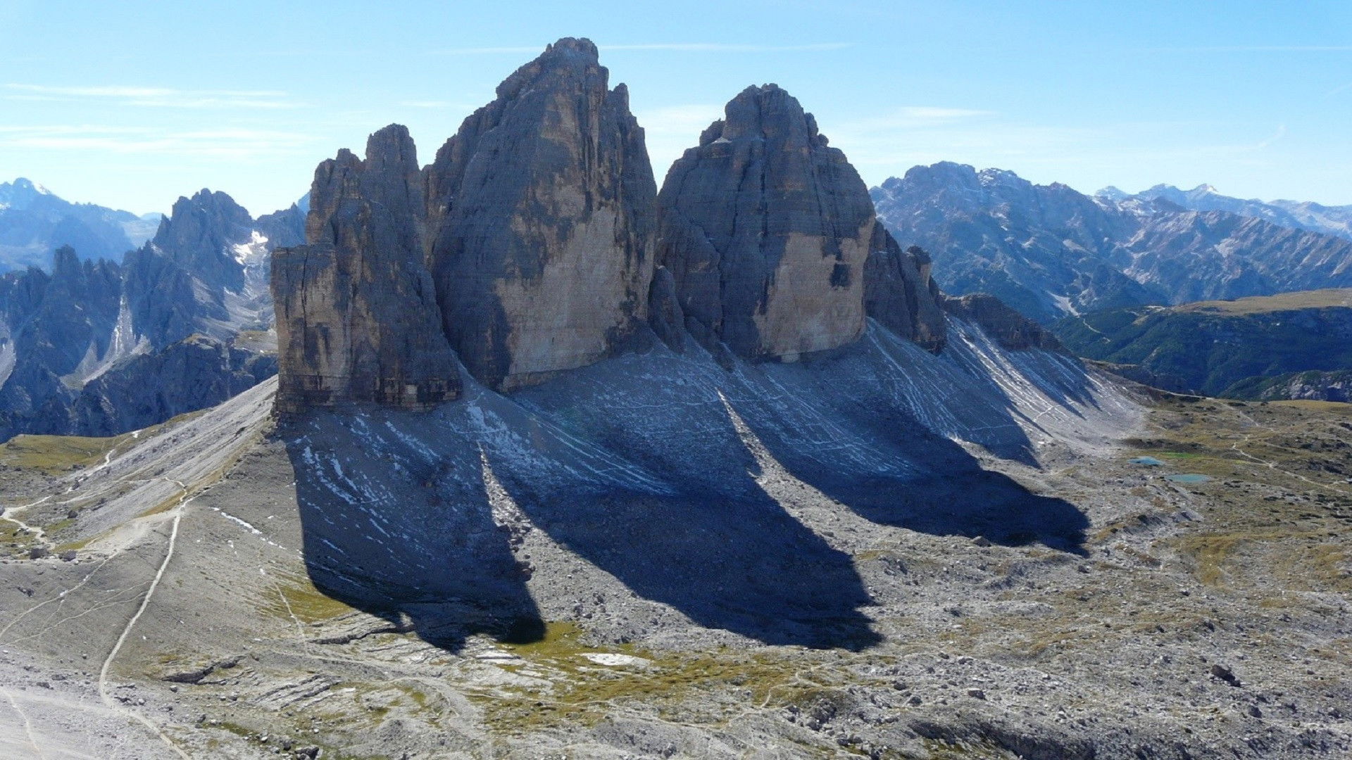 Le Grandi Nord Delle Alpi: Cima Grande di Lavaredo Background