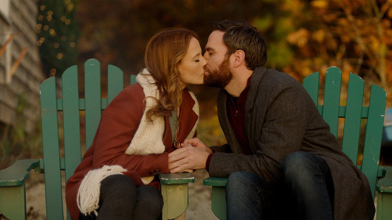 A Cape Cod Christmas Background