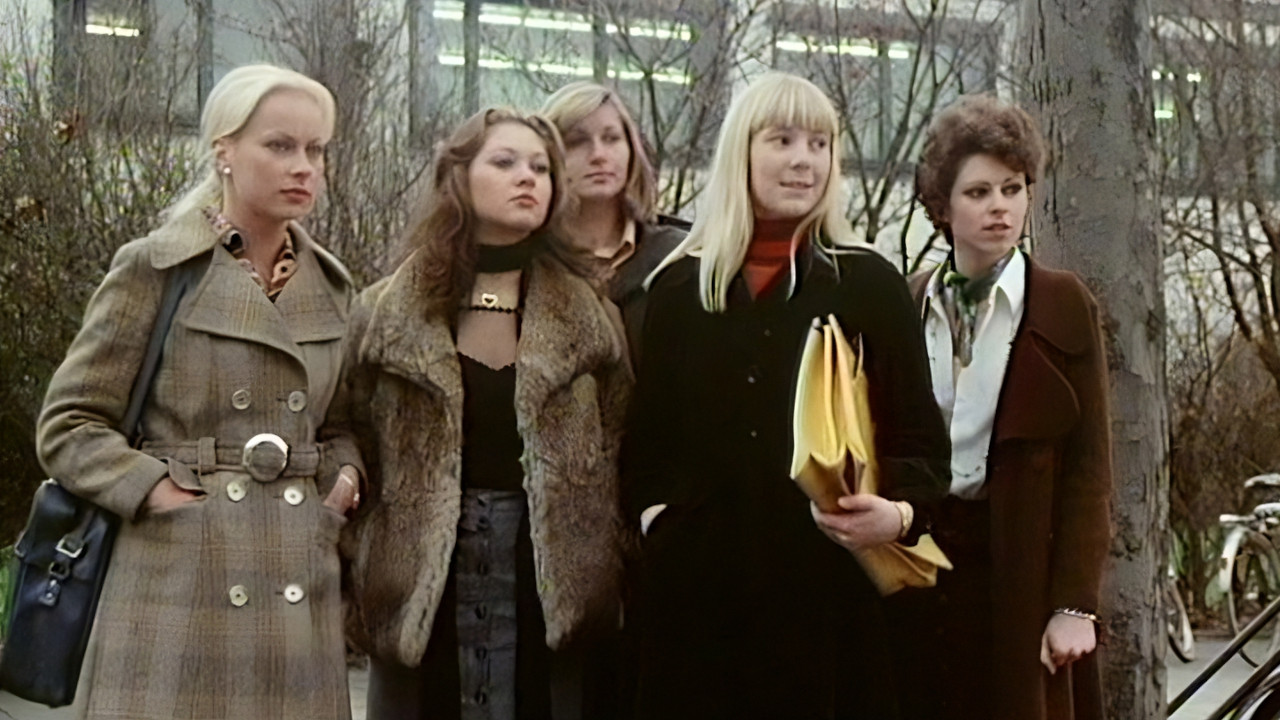 Campus Teasers Background