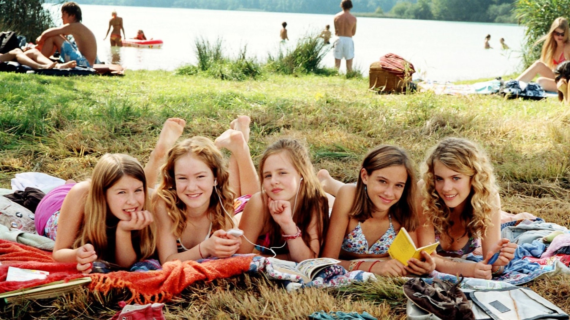 Wild Chicks in Love Background