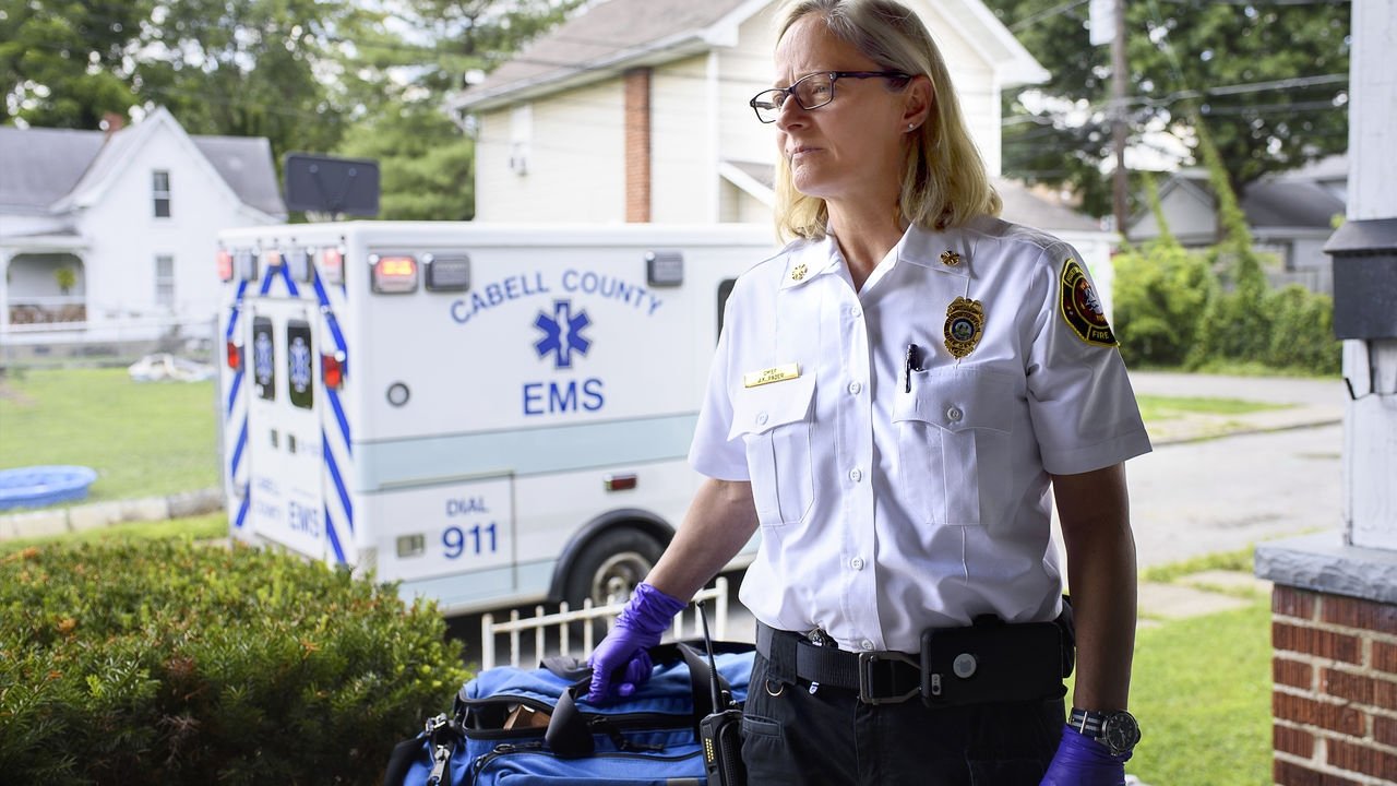 Heroin(e) Background