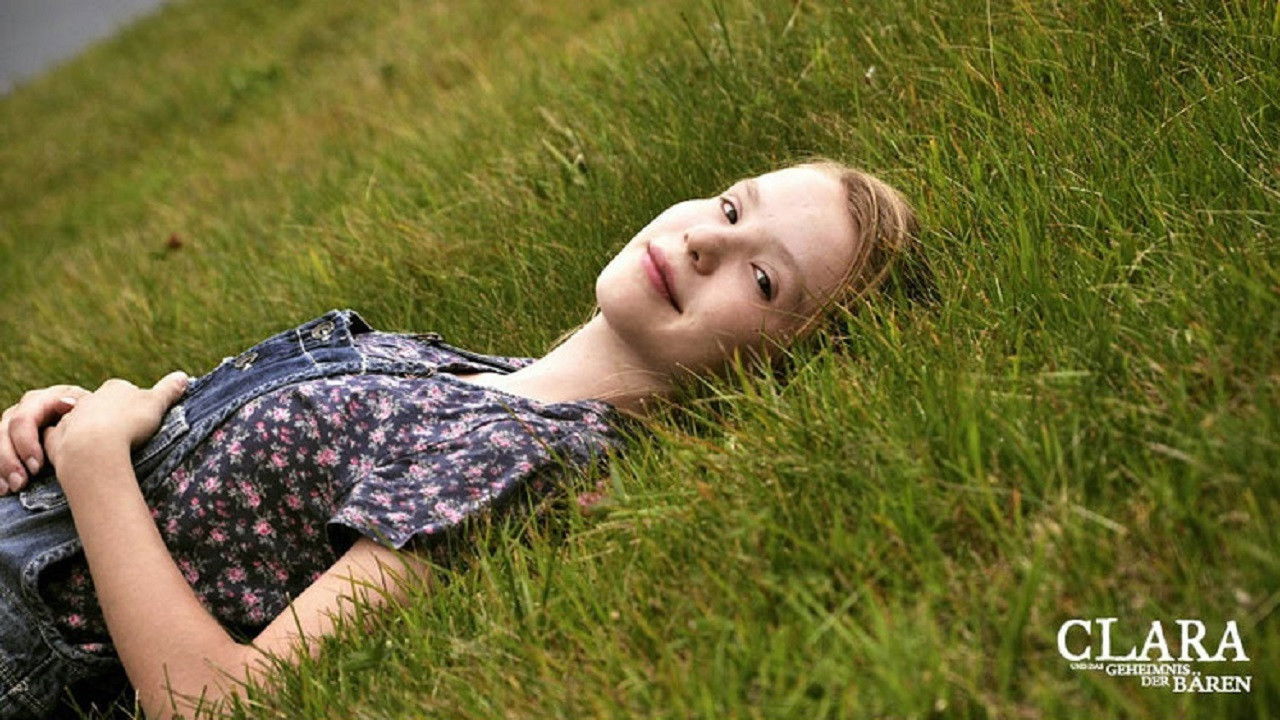 Clara and the Secret of the Bears Background