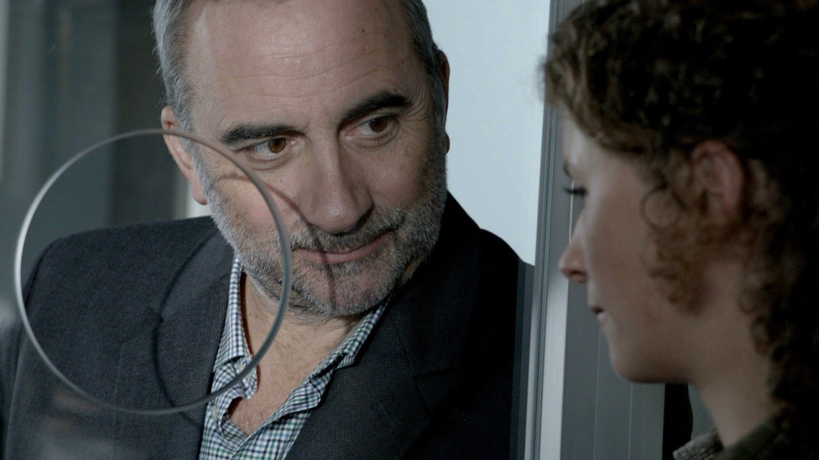 A Man Au Pair Background