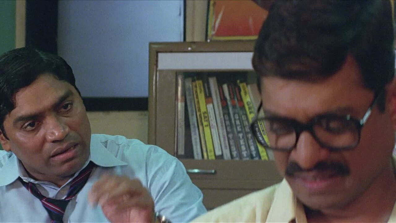 Chashme Bahaddar Background