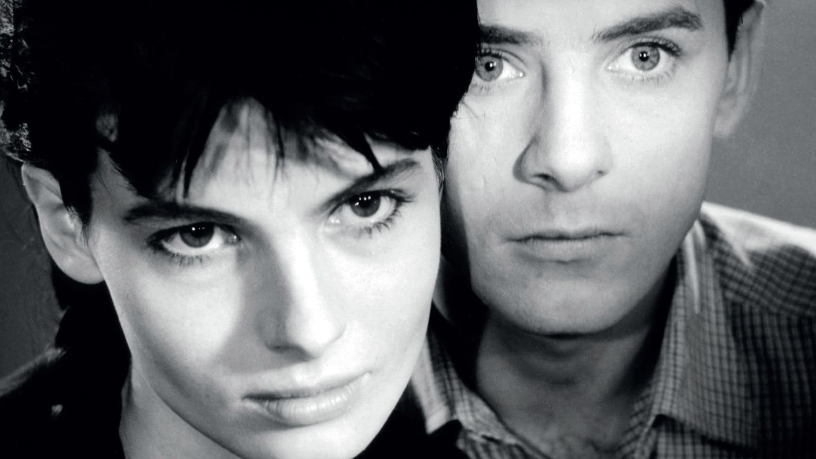 Romeo, Juliet and Darkness Background