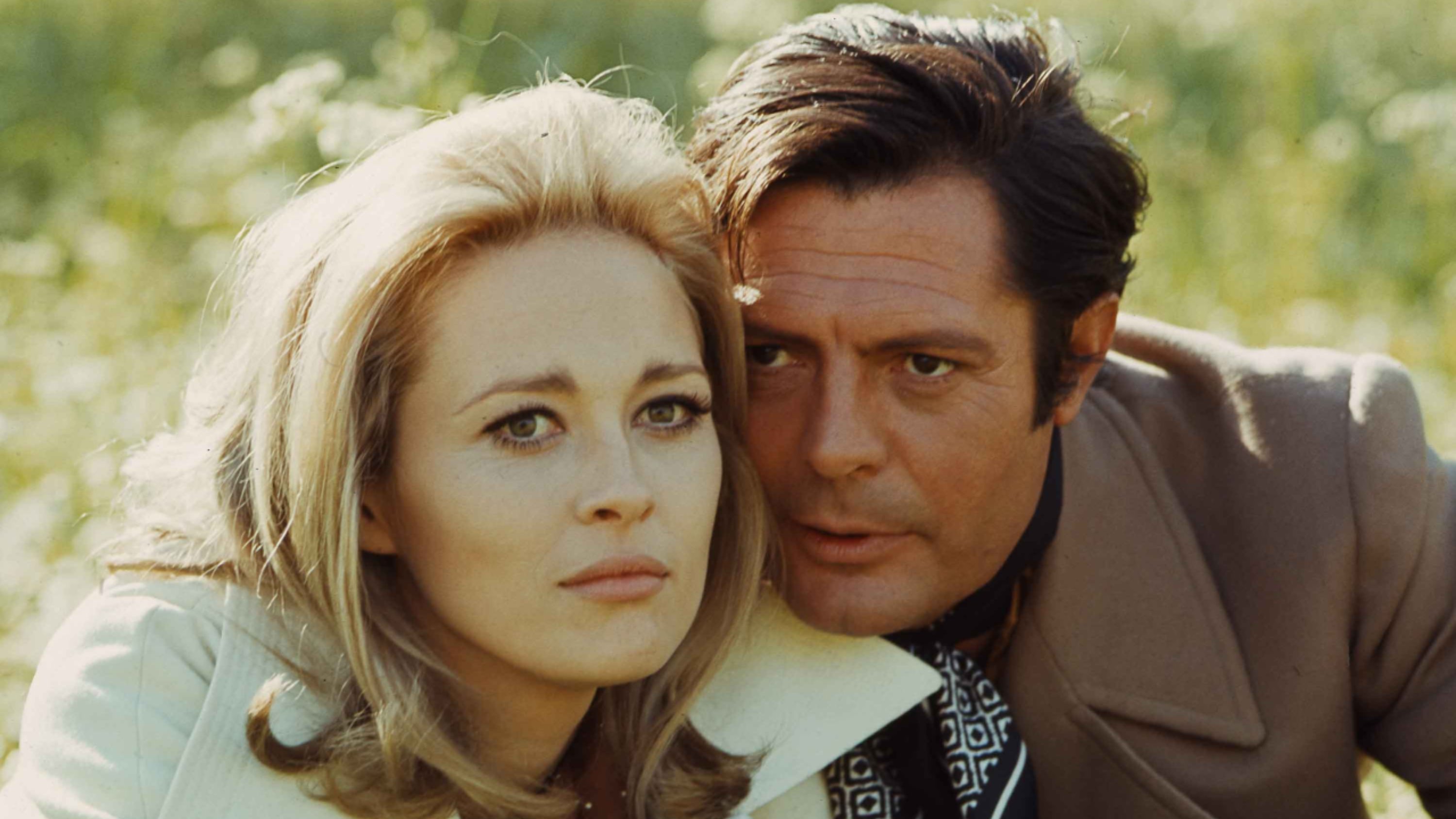 A Place for Lovers Background