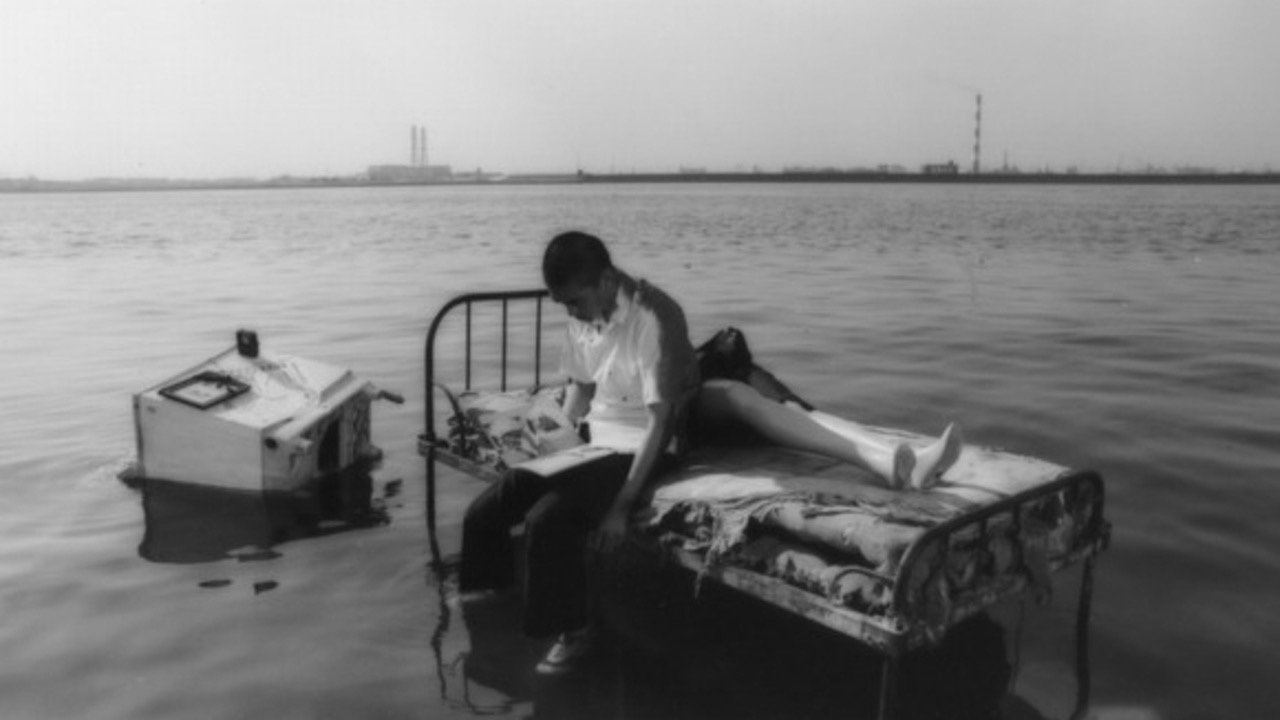 Noisy Requiem Background