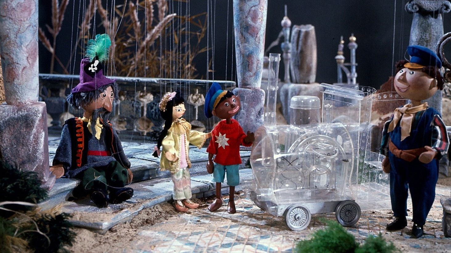 Augsburger Puppenkiste - Jim Knopf und die Wilde 13 Background