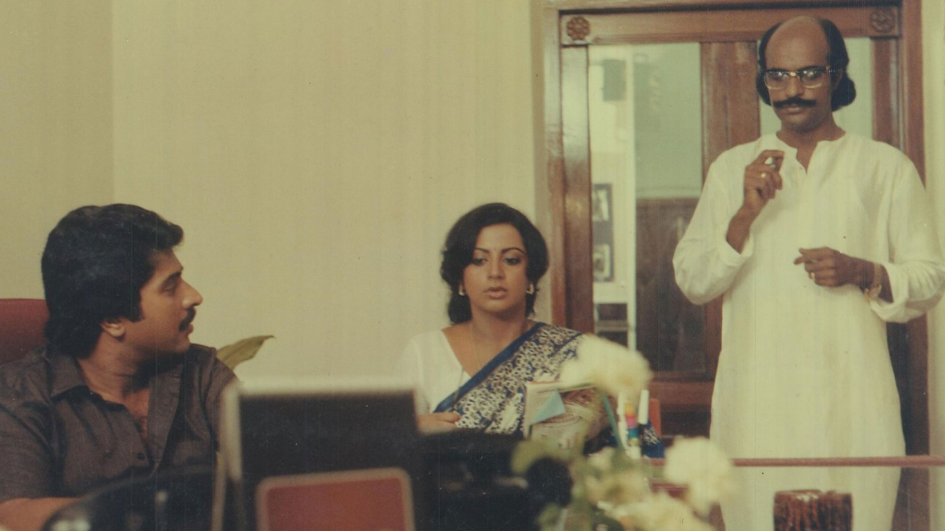 Adaminte Vaariyellu Background