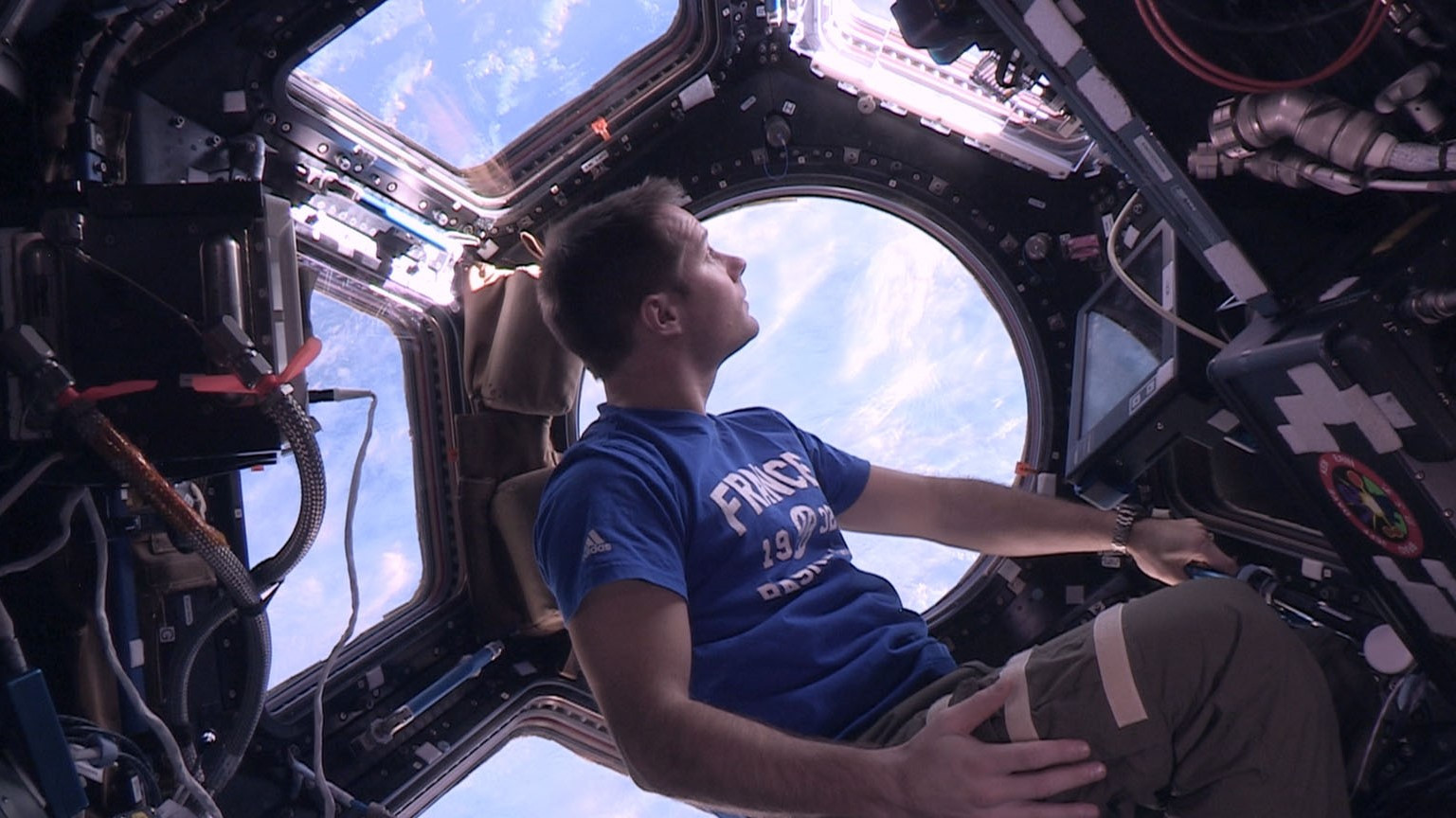 16 Sunrises Background