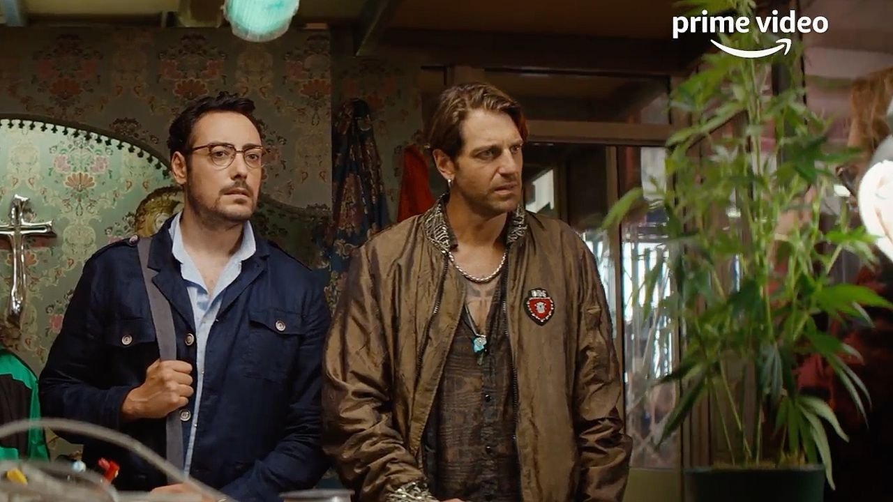 Falla girare - The Last Joint Background