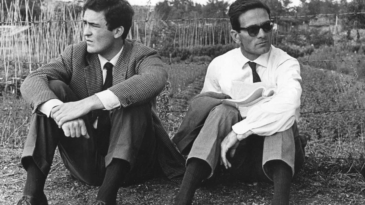 Centoventi contro Novecento Background