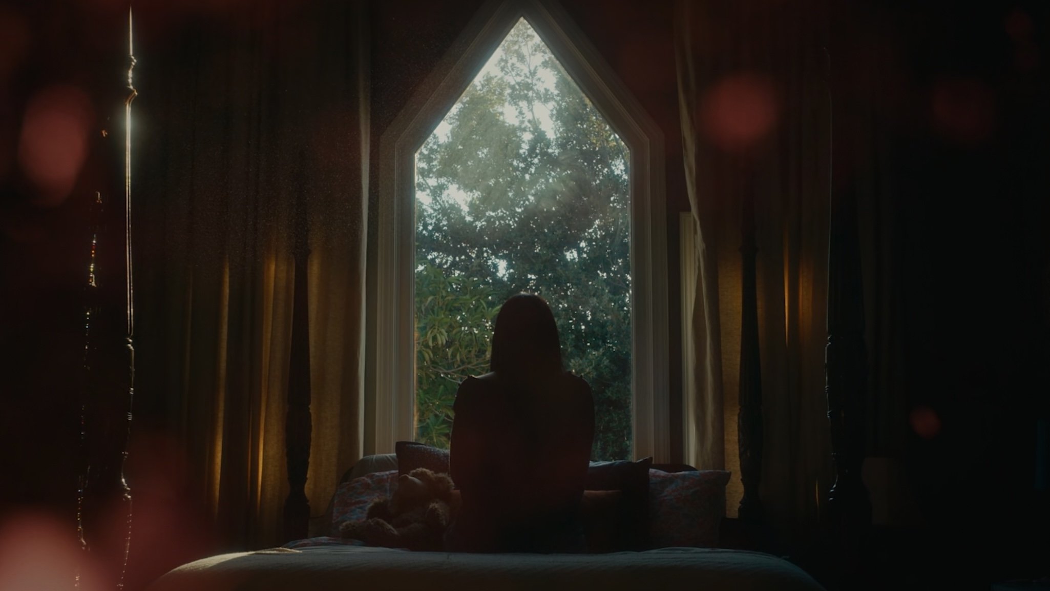 Tabitha in Love Background