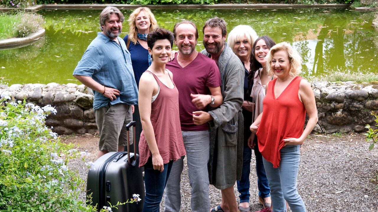 Las furias Background