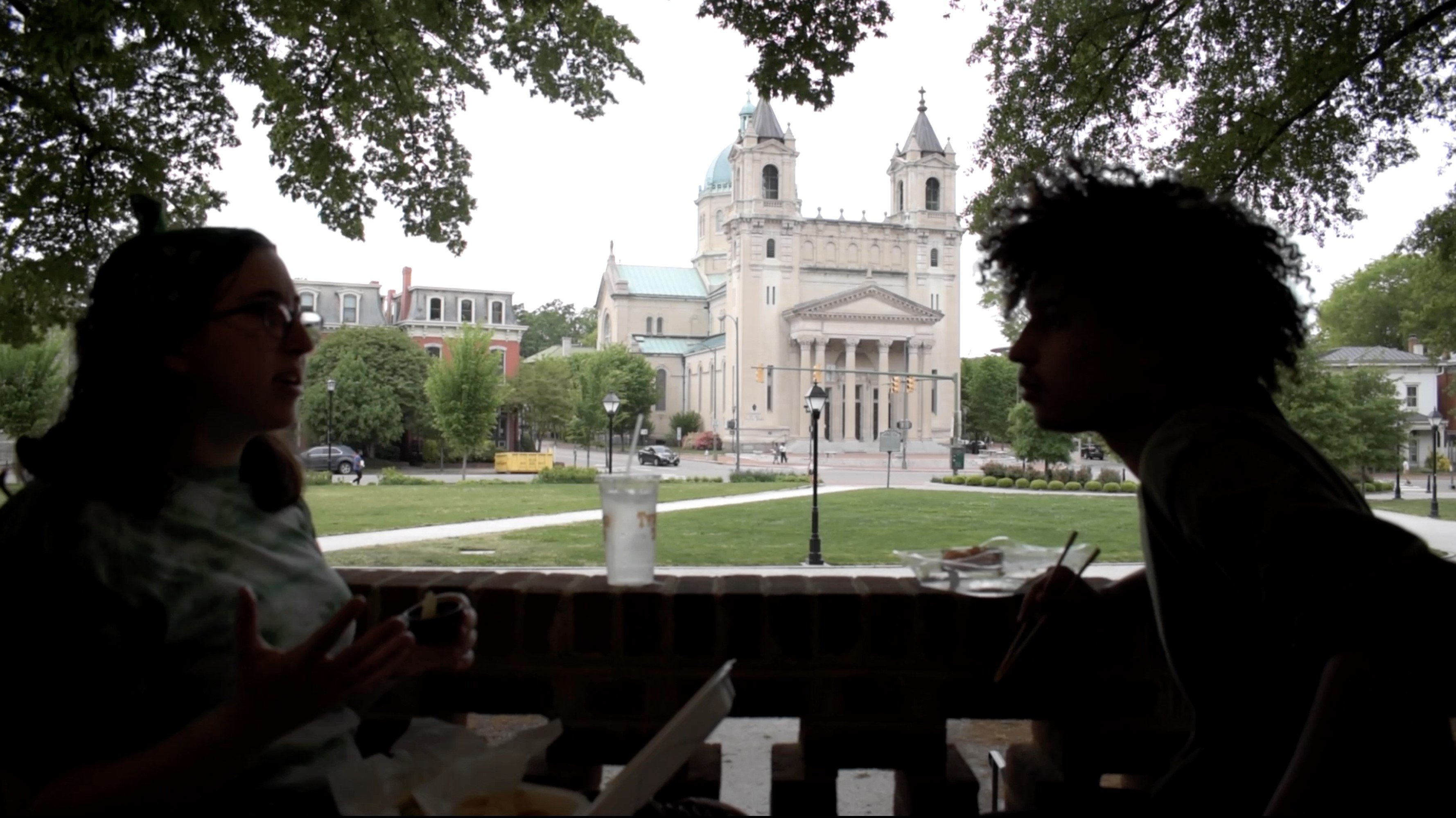 Lazuri Mortem Background