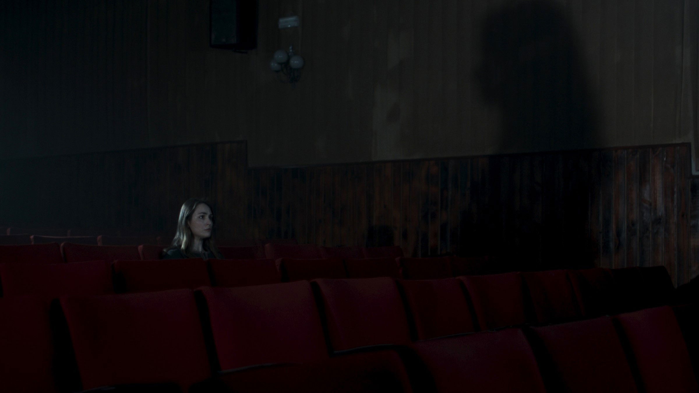 El silencio de la luna Background