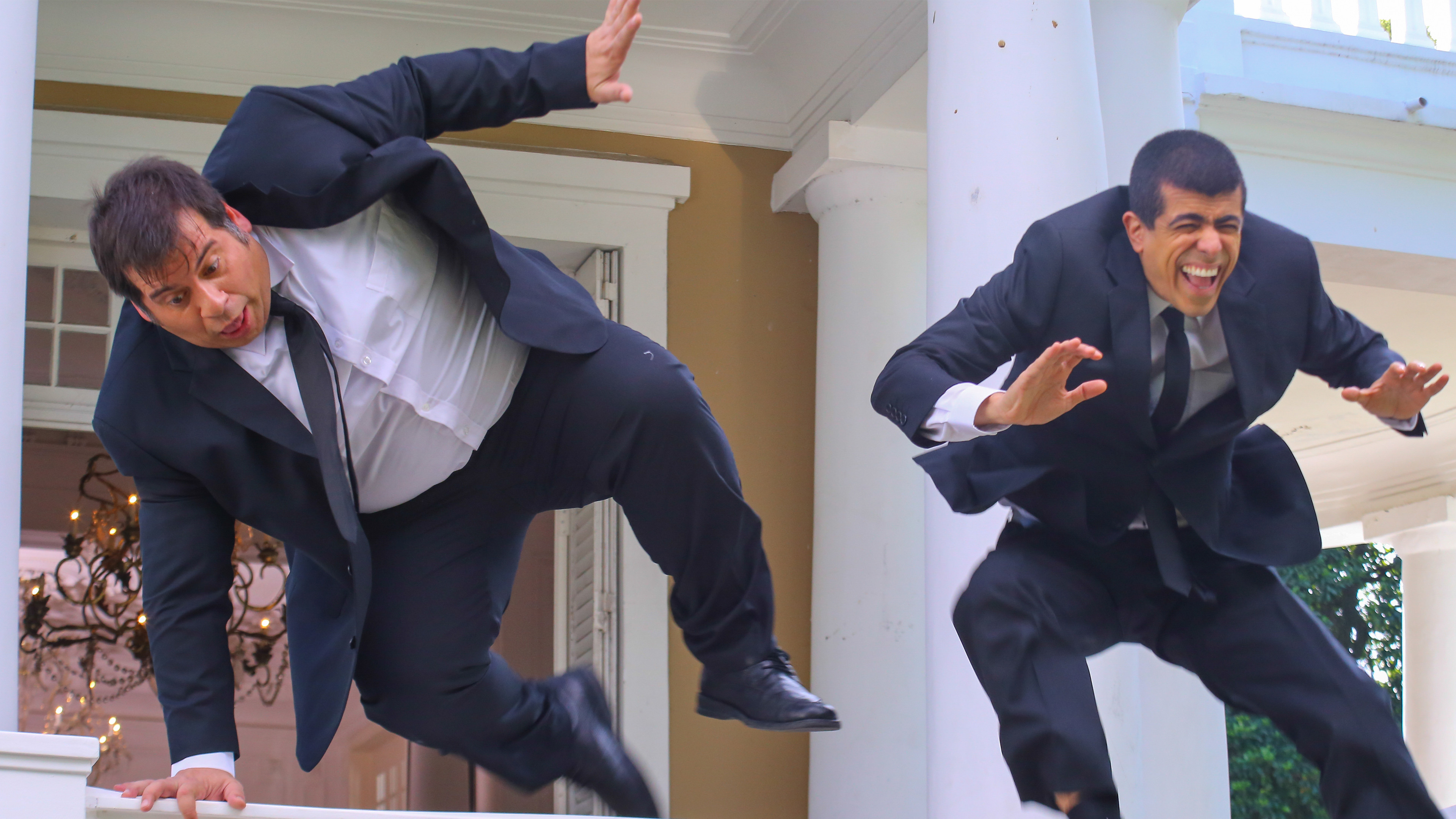 Os Caras de Pau em O Misterioso Roubo do Anel Background