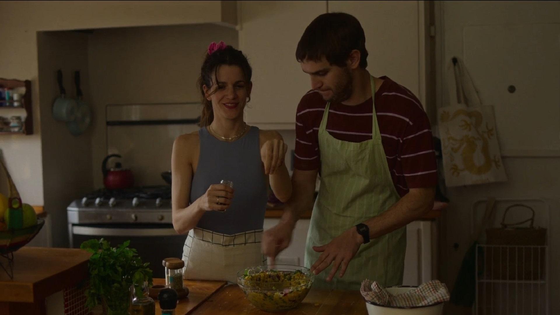 Amor sin sentido Background