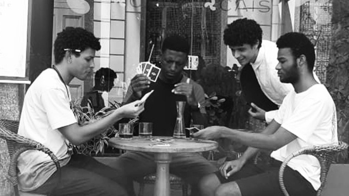 Partida de Cartas Background