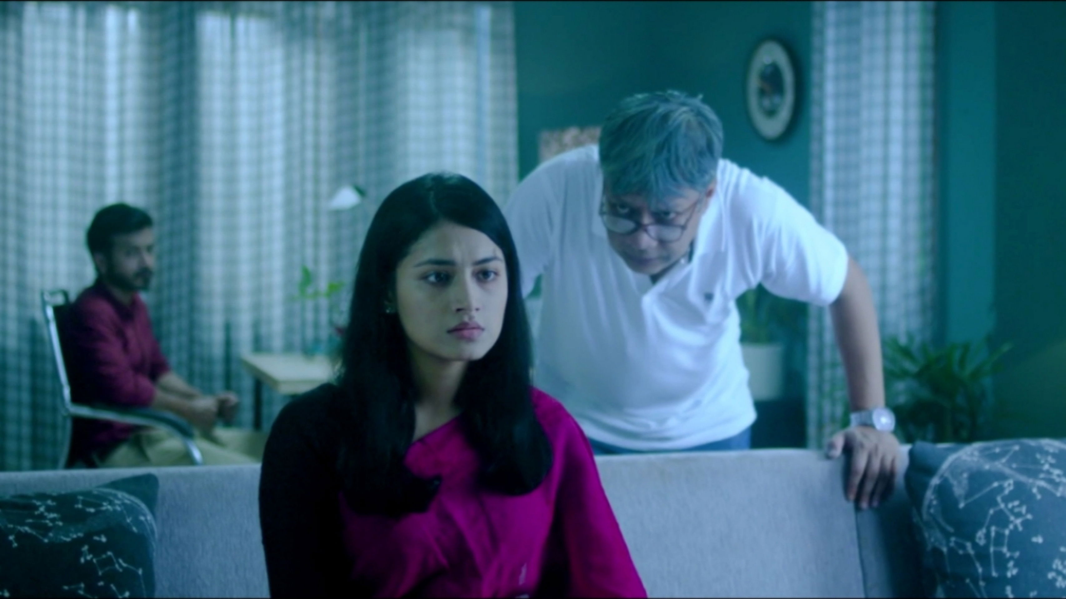 Tithir Oshukh Background