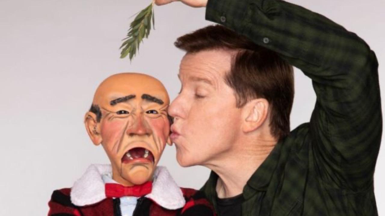Jeff Dunham's Completely Unrehearsed Last-Minute Pandemic Holiday Special Background