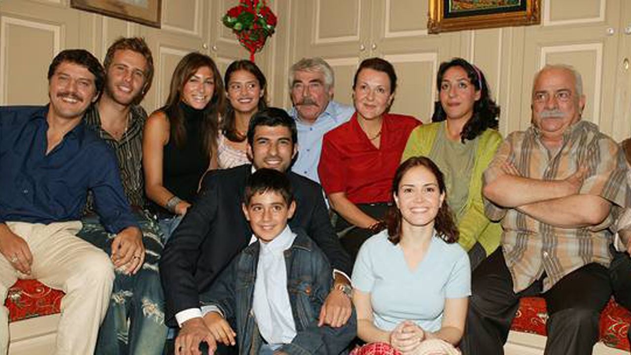 Borders of Love Background