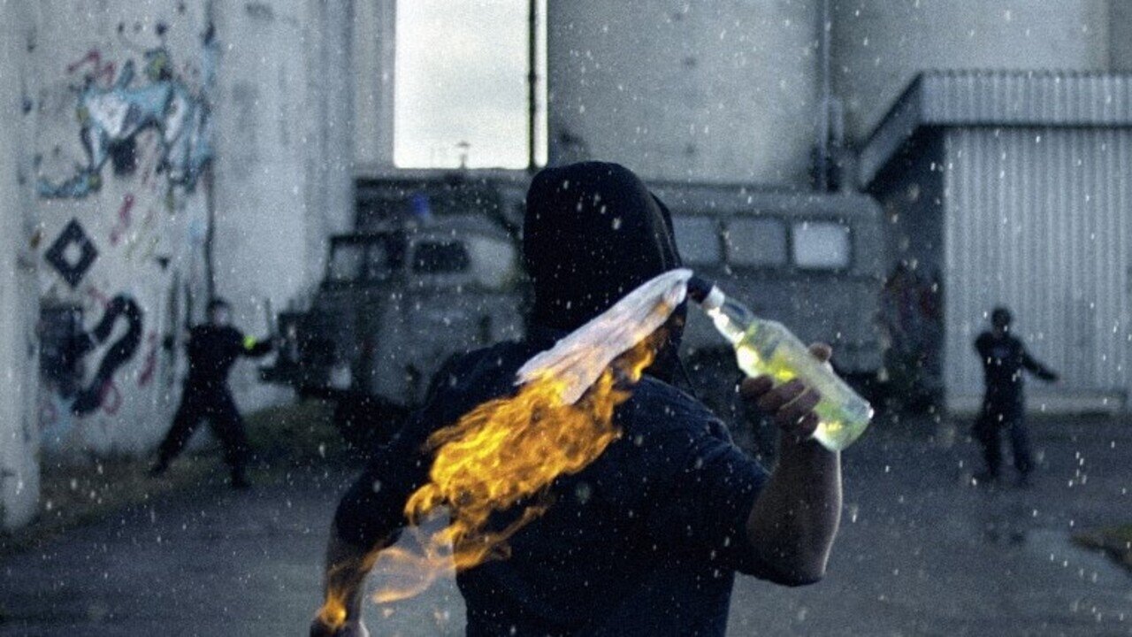 Hardkor Disko Background