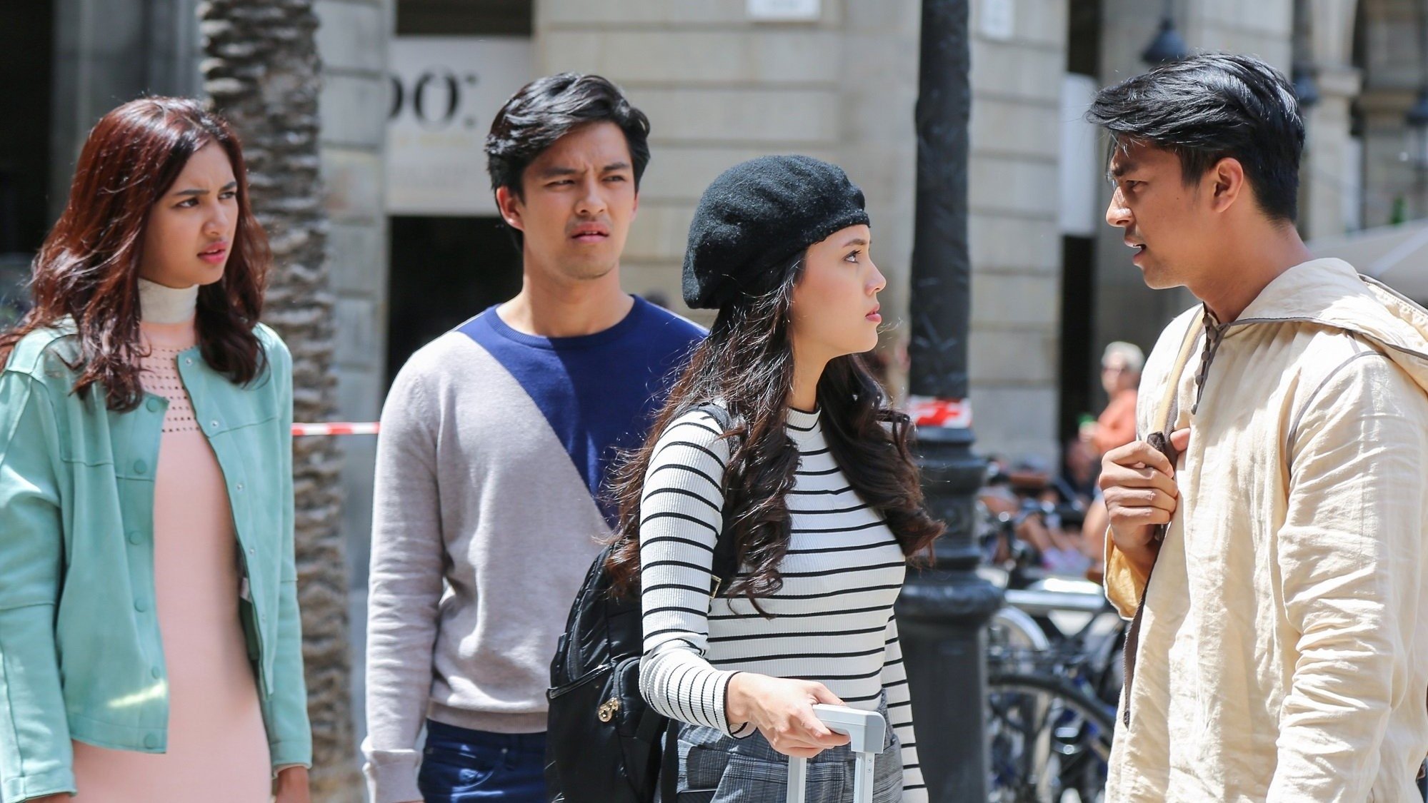 Turn Right Barcelona Background