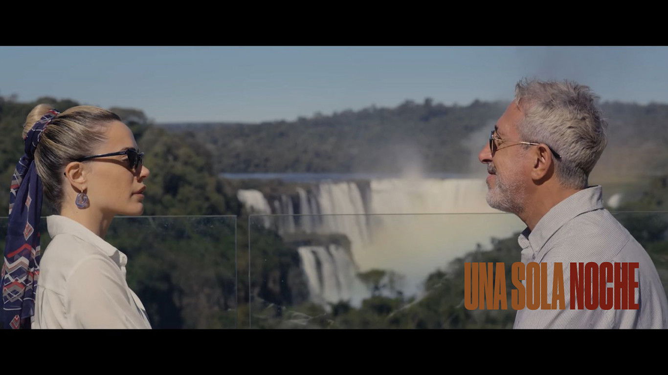 Una sola noche Background