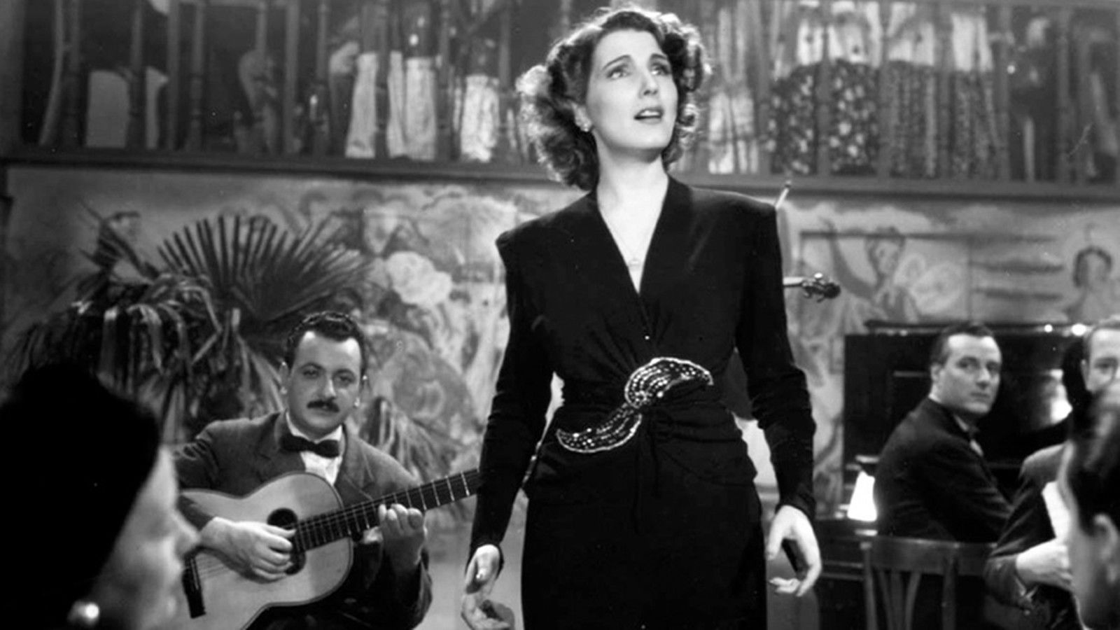 El fin de la noche Background