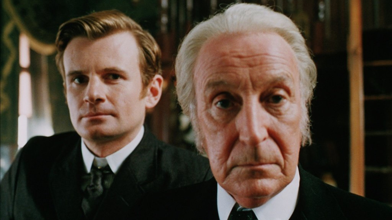 Murder Rooms: Mysteries of the Real Sherlock Holmes Background